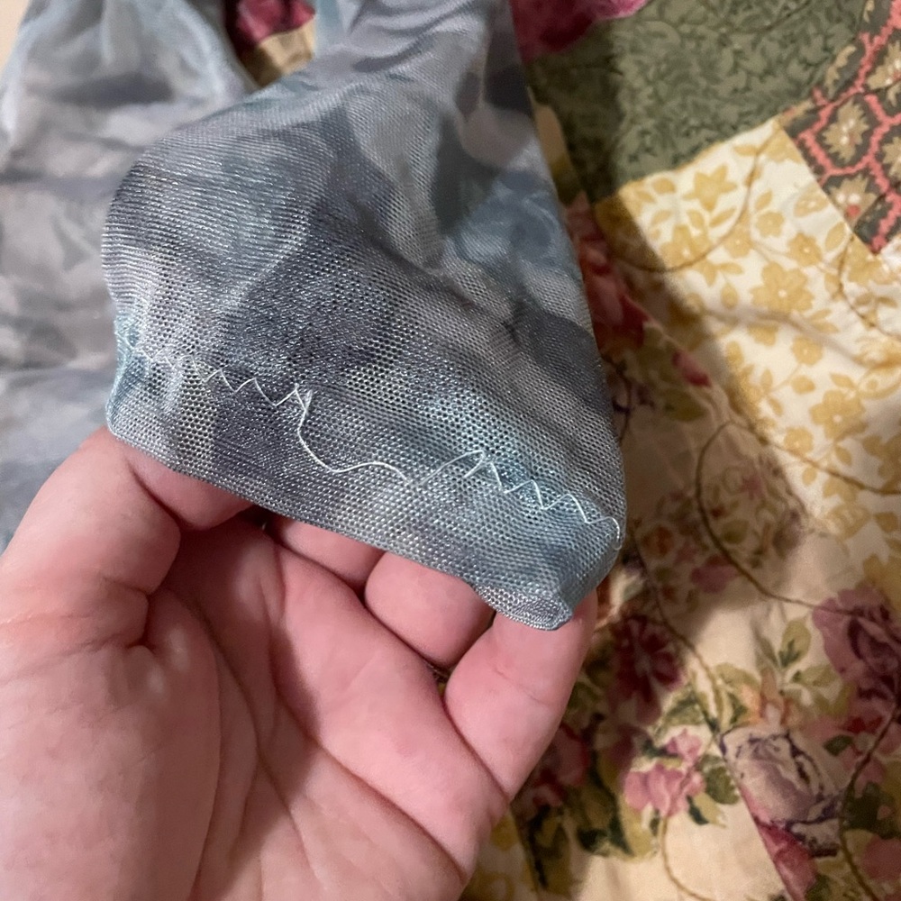 Color Block Eleve Leo Size Medium - image 3